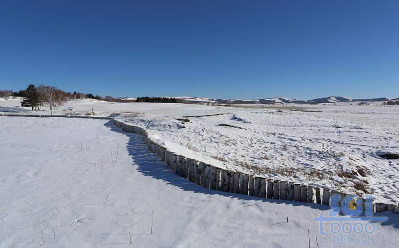 藍天雪地